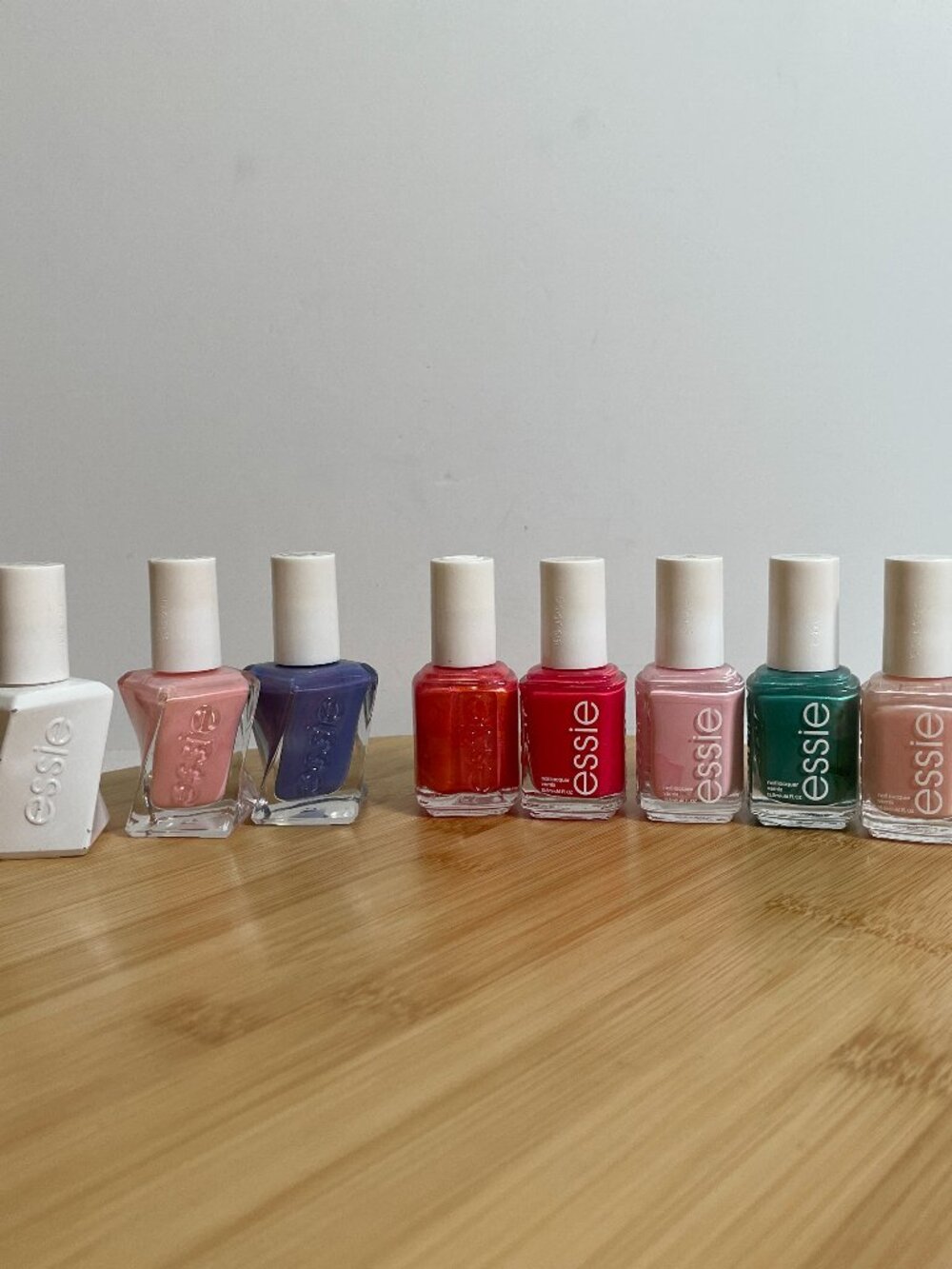 Essie Nail Polish Lacquer Gel Lot of 8 Pink Green Red Blue Top Coat